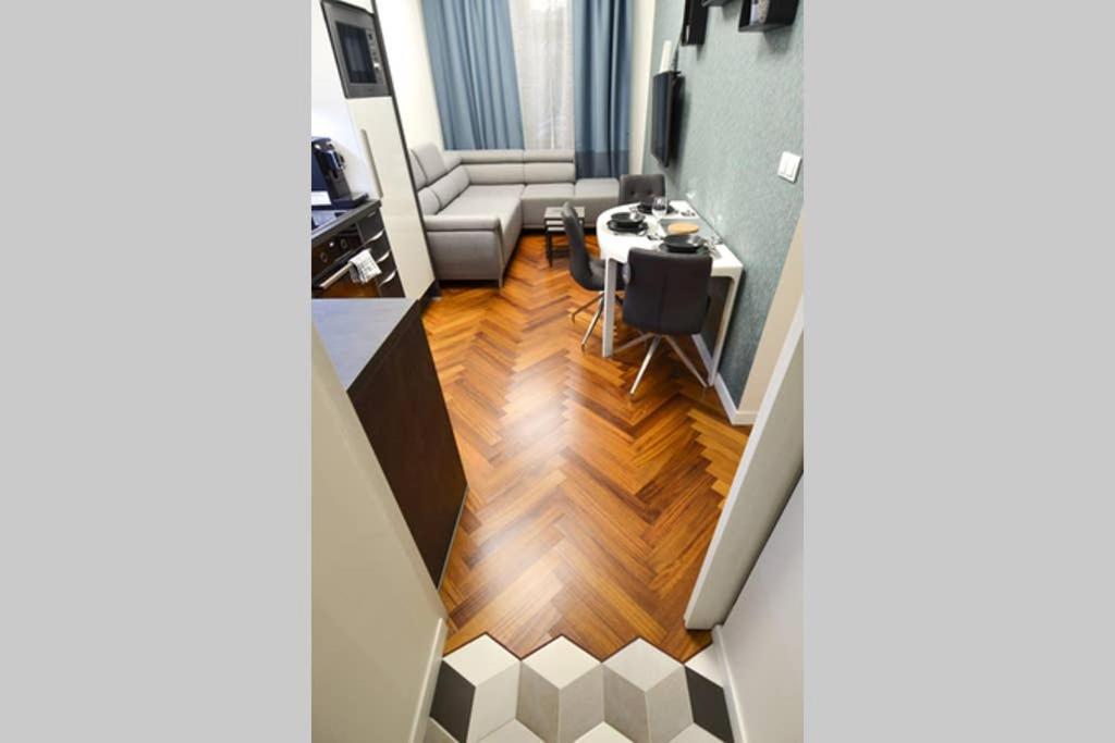 Brandly New Apartment Andel Praga Zewnętrze zdjęcie