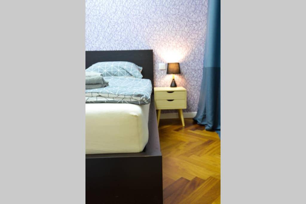Brandly New Apartment Andel Praga Zewnętrze zdjęcie